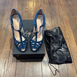 Giuseppe Zanotti Navy Heels